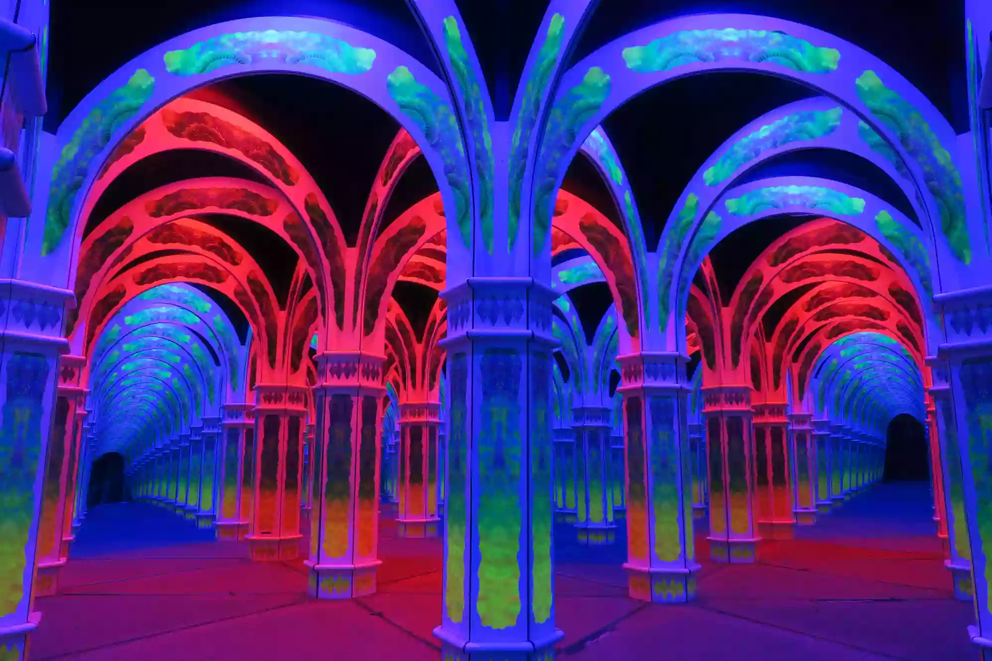 Magowan's Infinite Mirror Maze