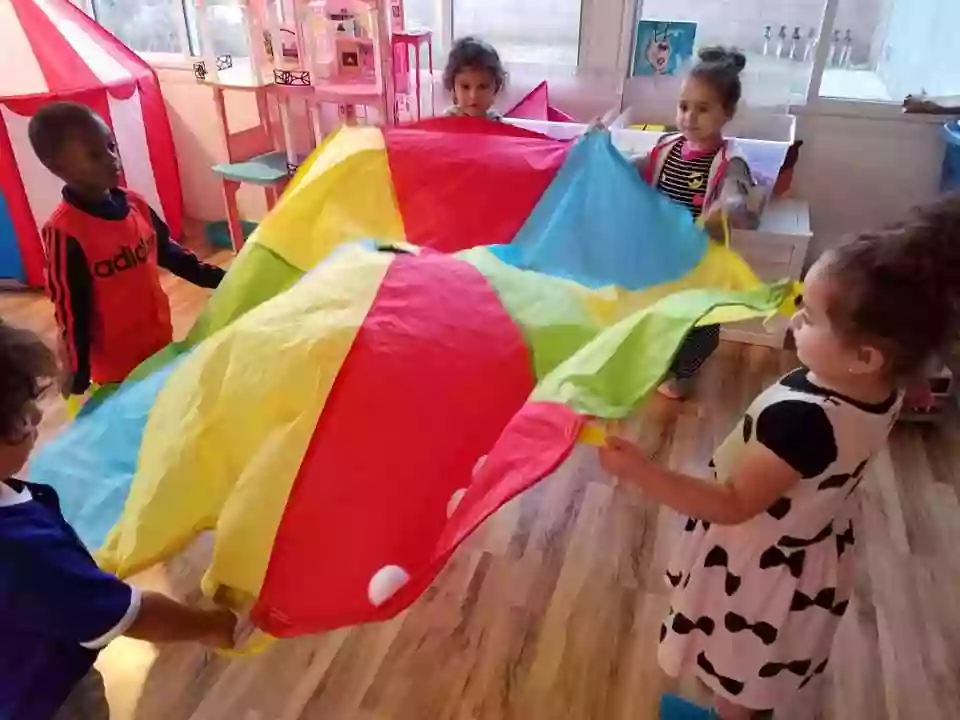 Little Neighbors Learn And Play Family Child Care