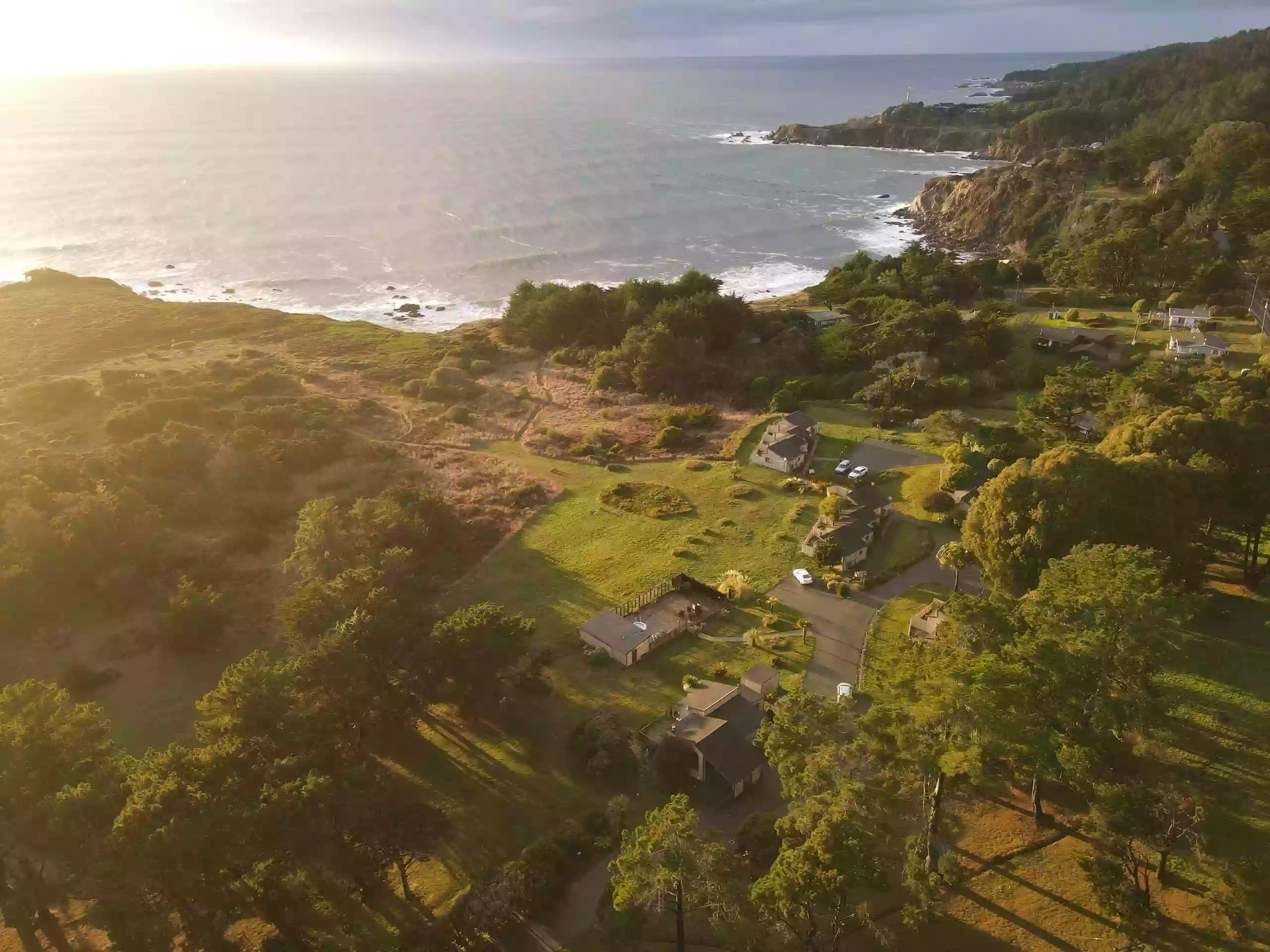 Fort Ross Lodge