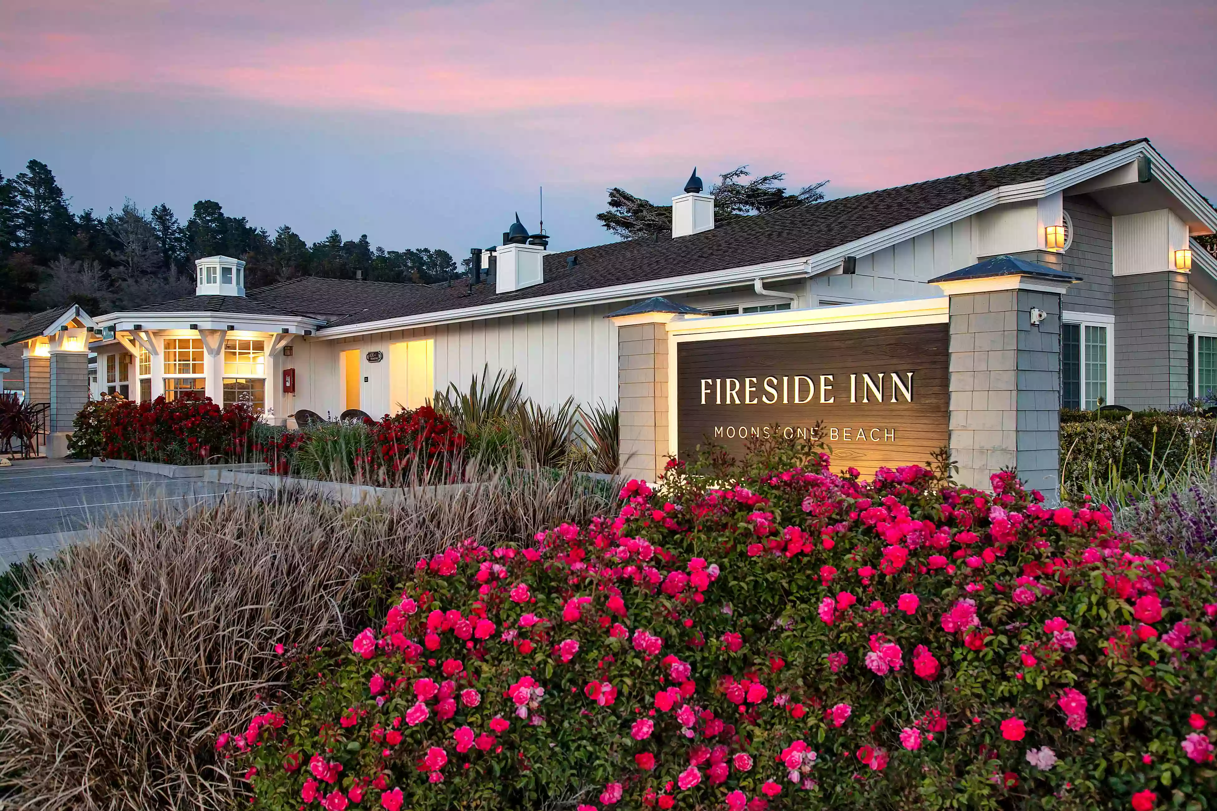 Fireside Inn on Moonstone Beach