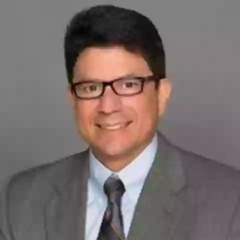 Merrill Lynch Financial Advisor Robert J. Fernandez