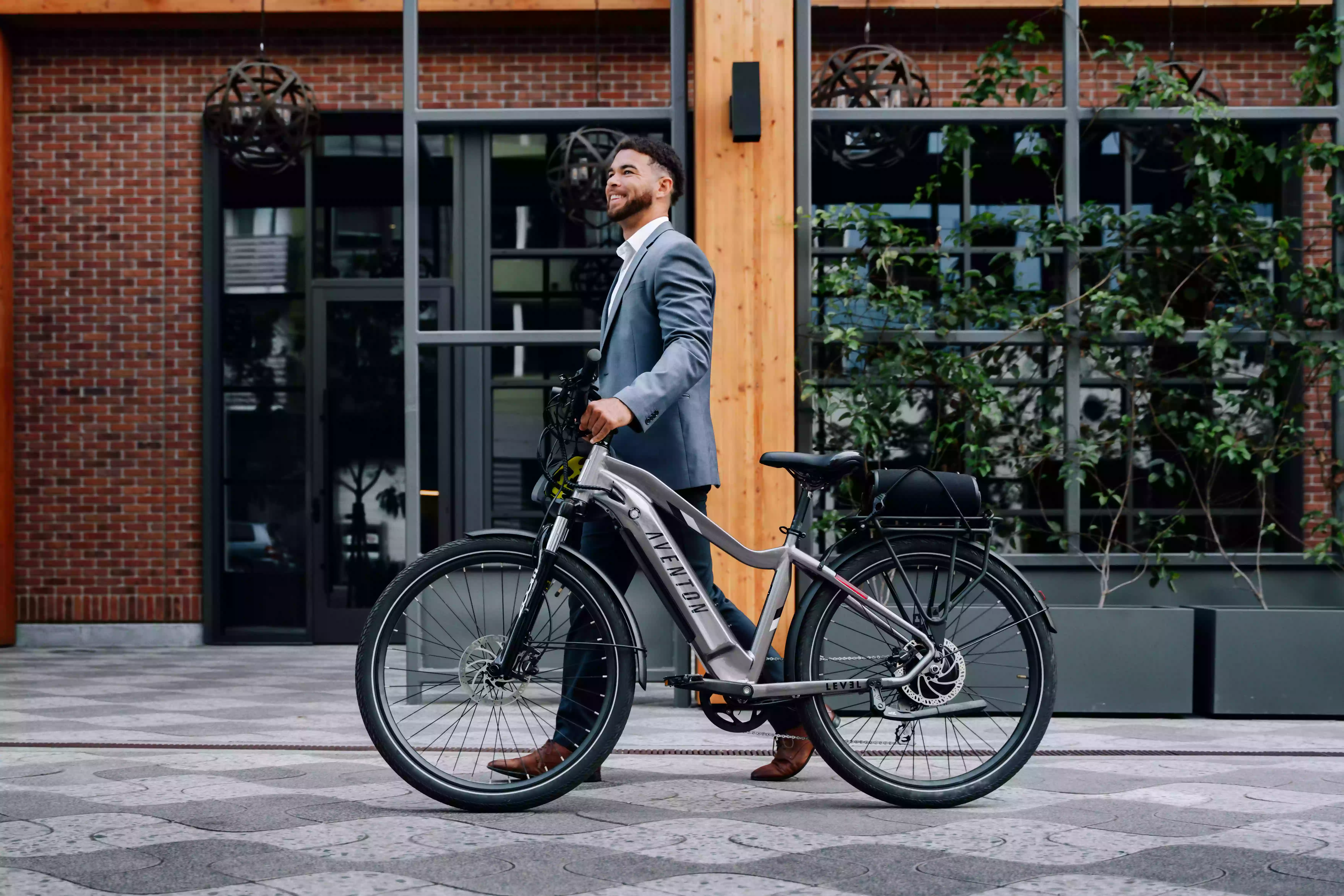 The Kit E-Bikes