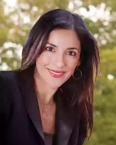 Sandra Lilly, Realtor