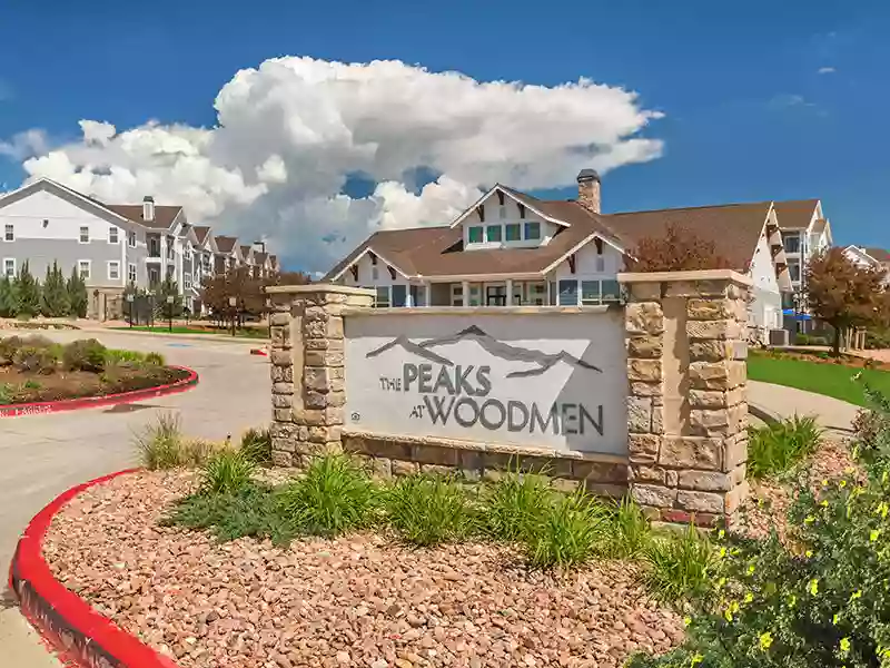 Peaks at Woodmen Apartments