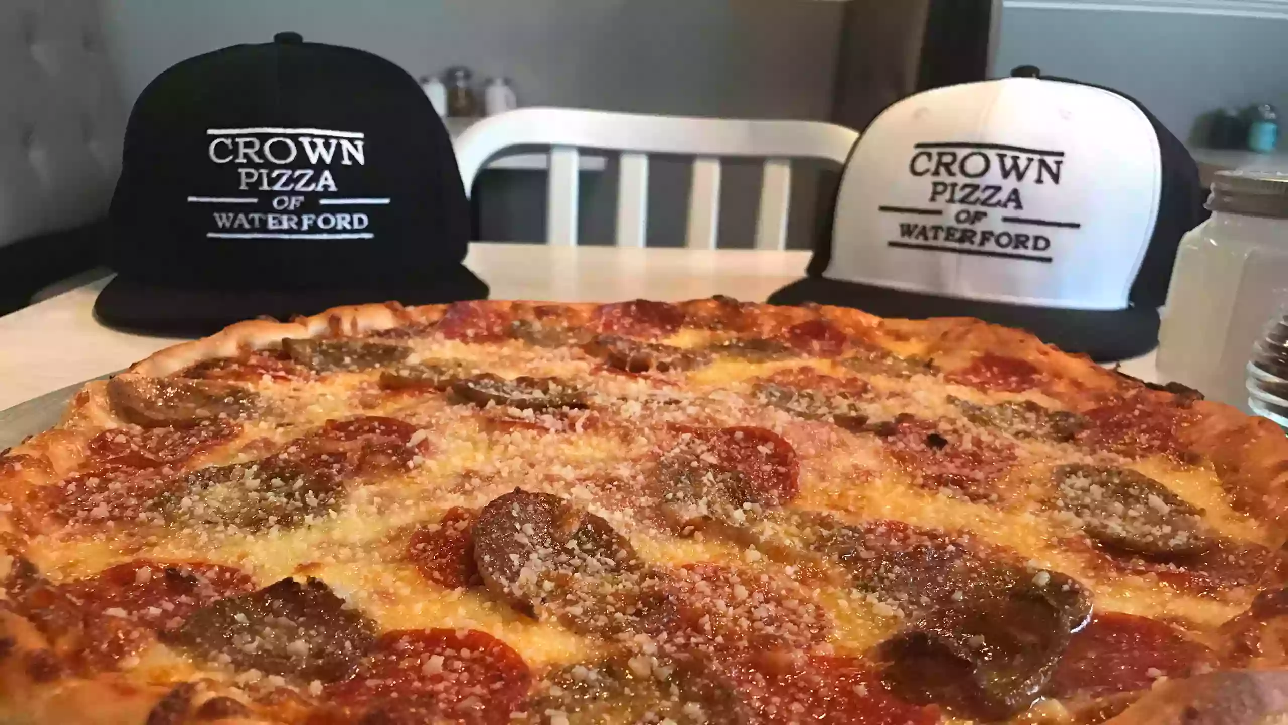 Crown Pizza