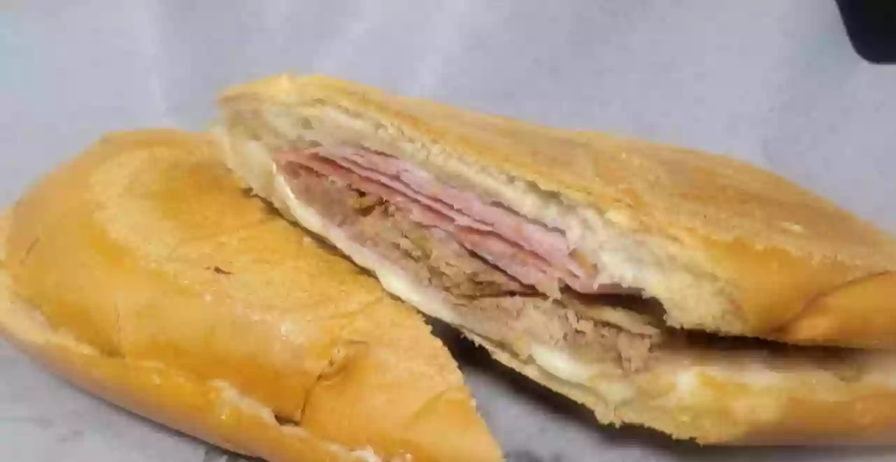 Tom's Cuban on the Go