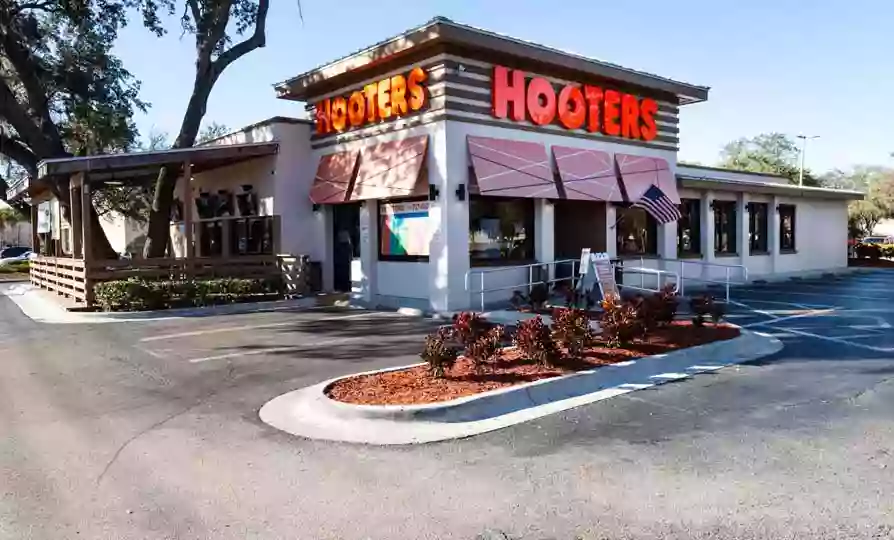 Hooters