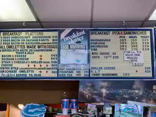 Gators Deli and Sandwiches