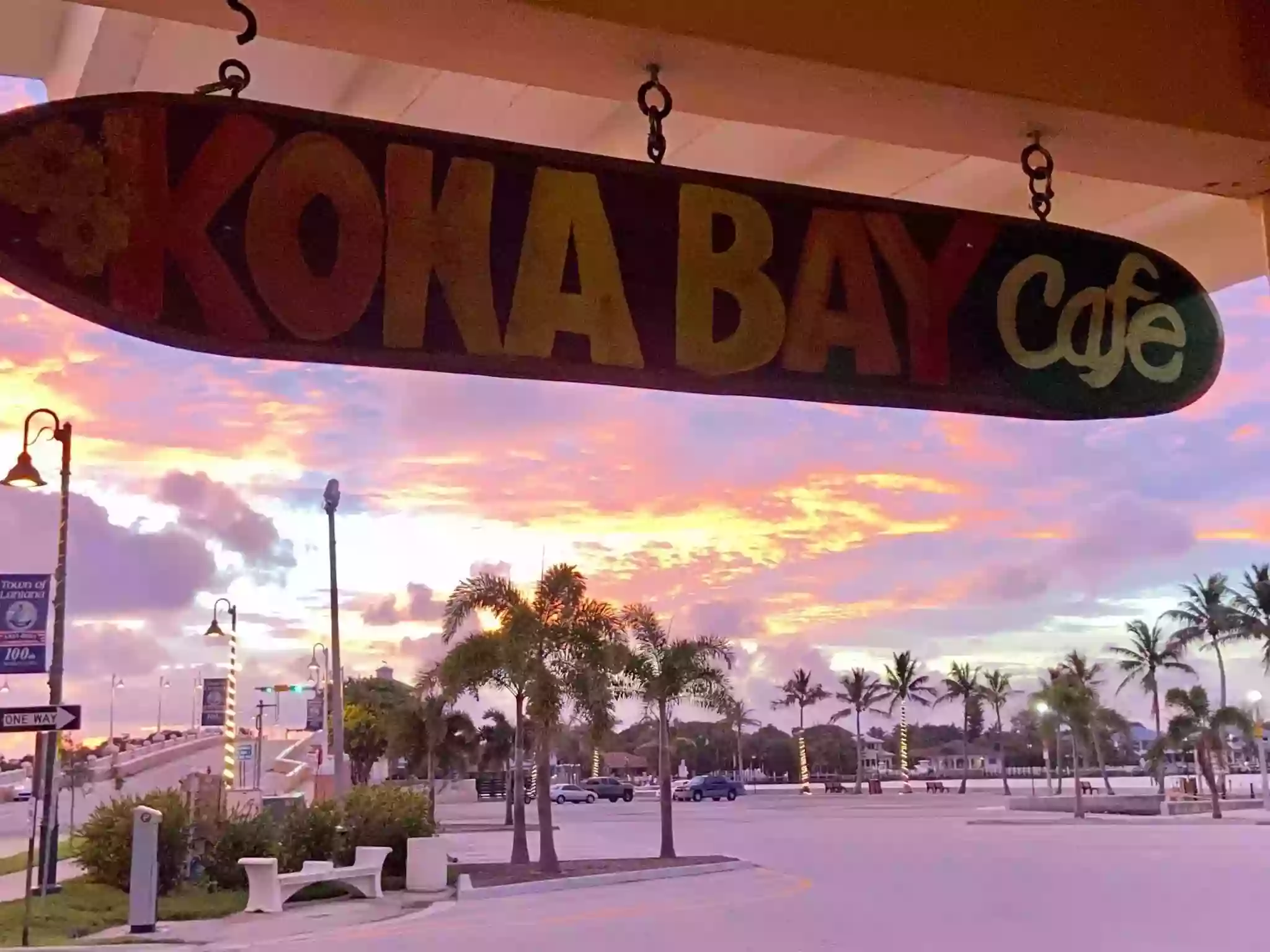 Kona Bay Cafe