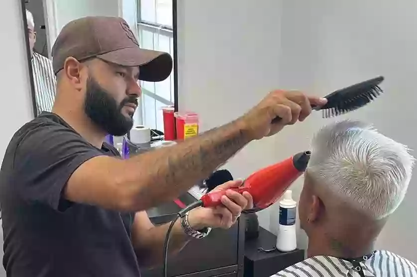 2 guy's barbershop