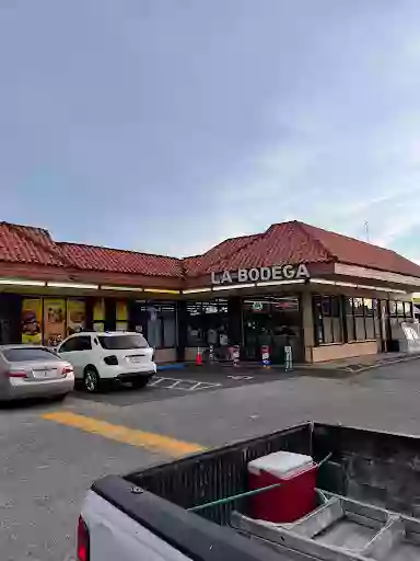 La Bodega Bestway Supermarket