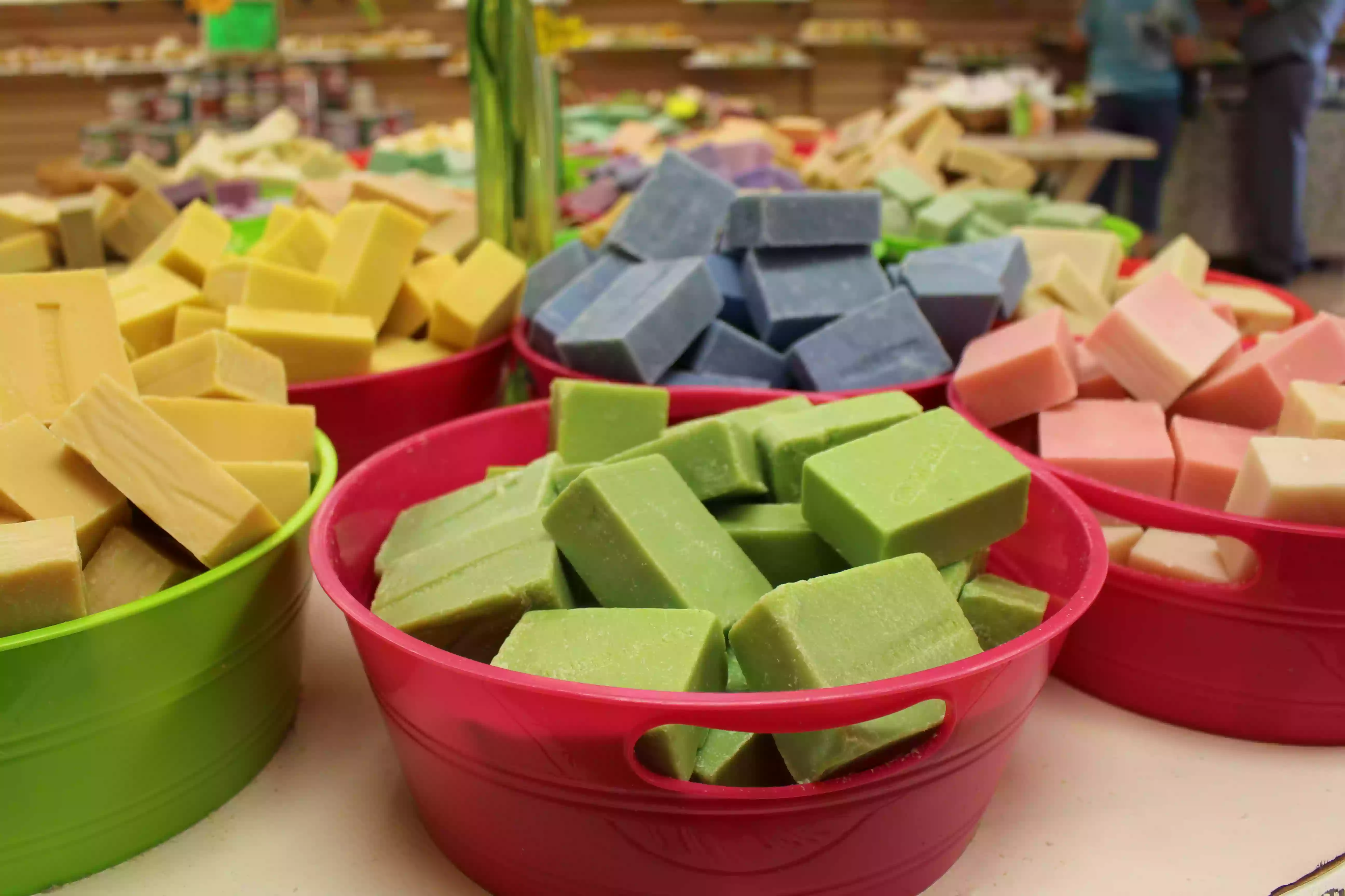 Lori's Soap and Sponge market