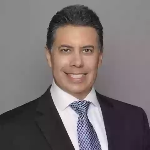 Merrill Lynch Financial Advisor Alfredo Aguirre
