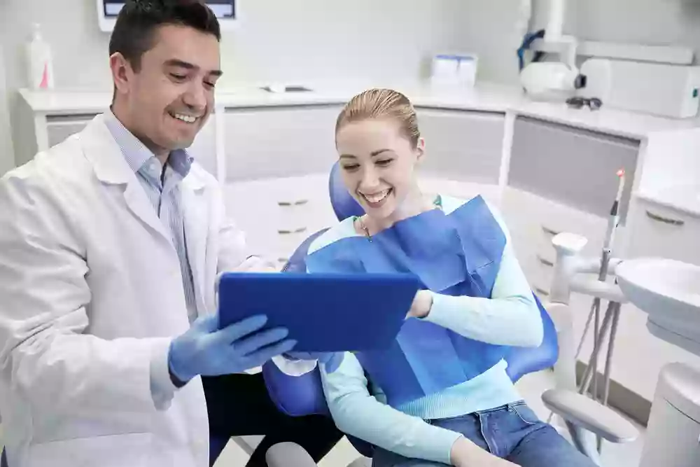 Blue Dental Largo: Dario Ferrer, DDS