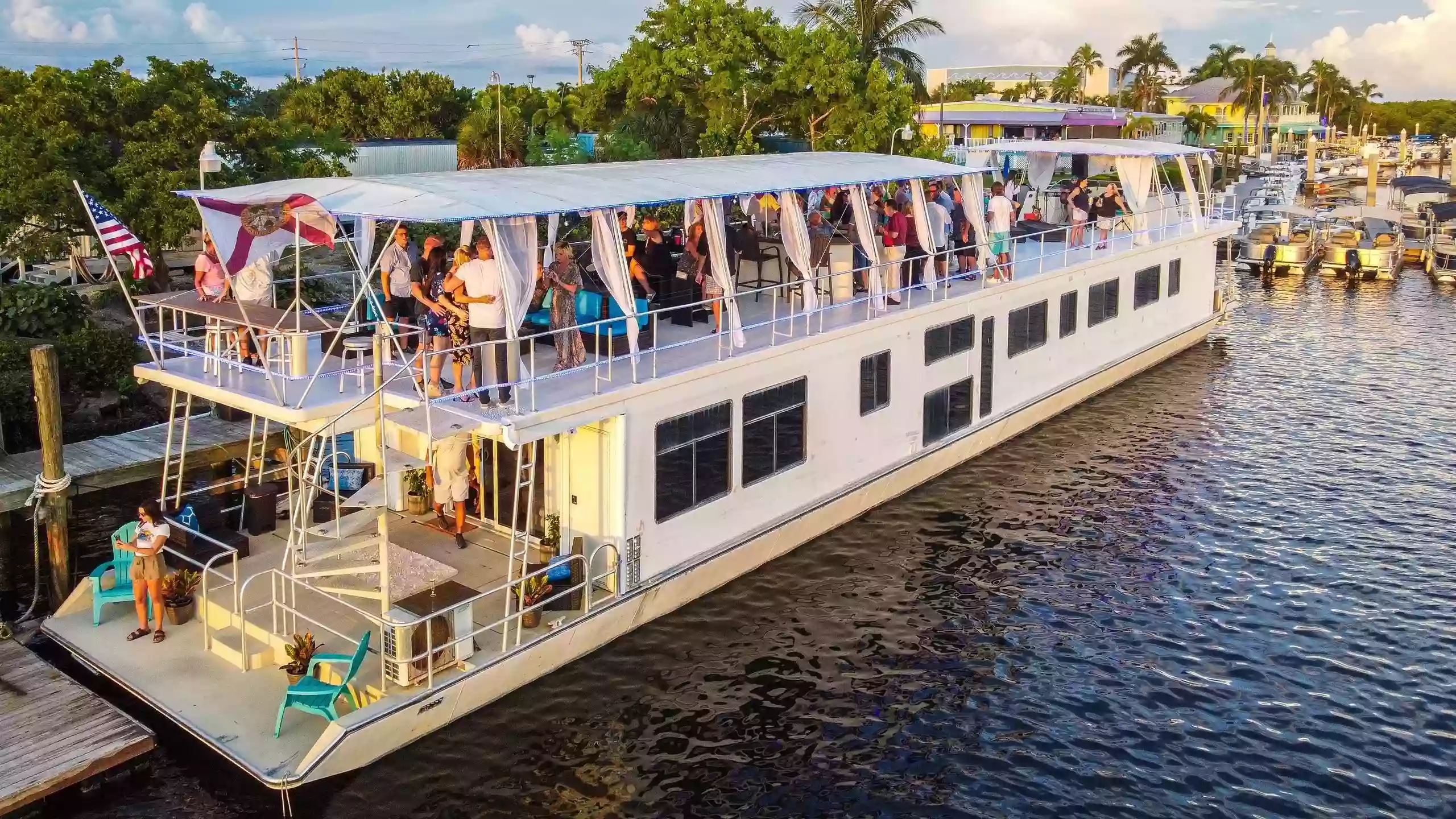 Sunset Vibes Houseboat