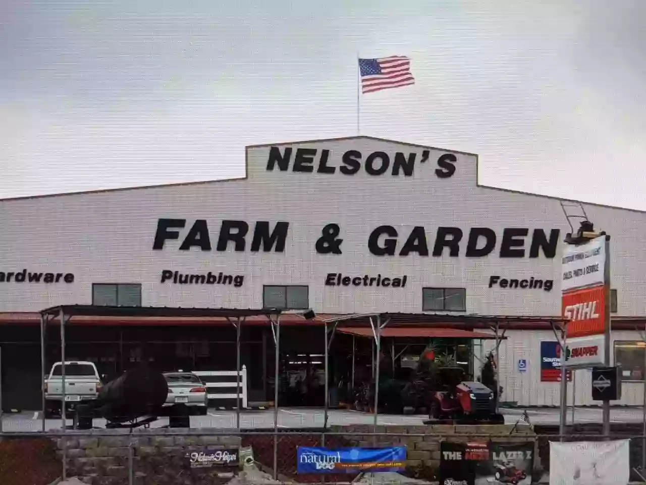 Nelson's Hardware