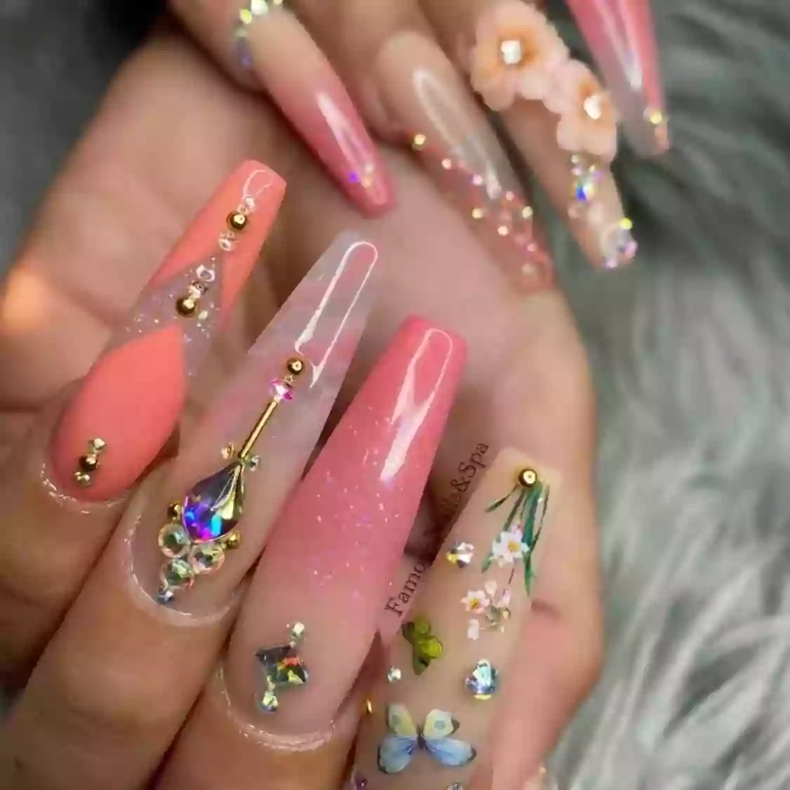 Famous Nails