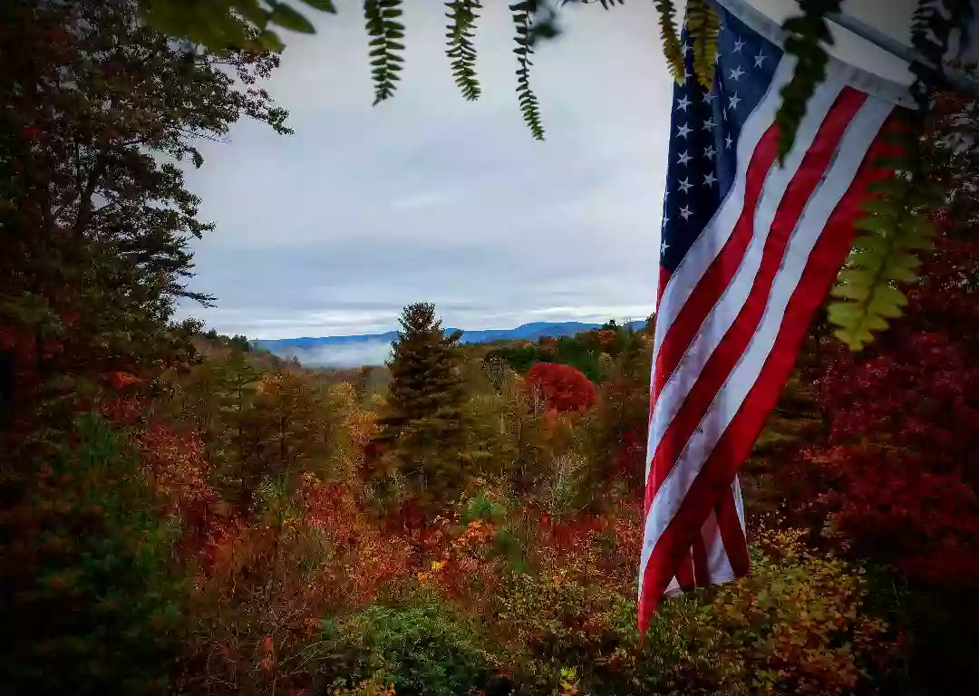 Long Mountain Lodge Bed and Breakfast Inn