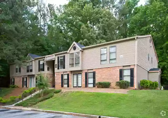 Hills at Greenbriar Apartments