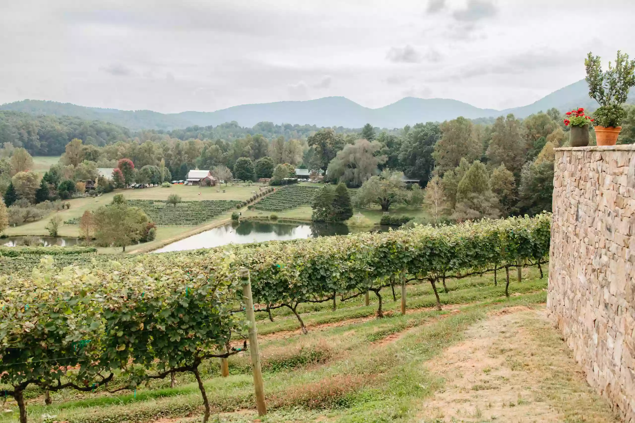 Farmhouse Market at Crane Creek Vineyards