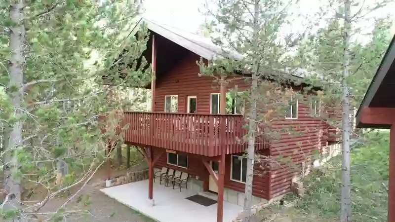 Huckleberry Hideaway Rental Cabin