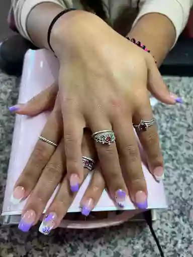 Golden Nails Spa