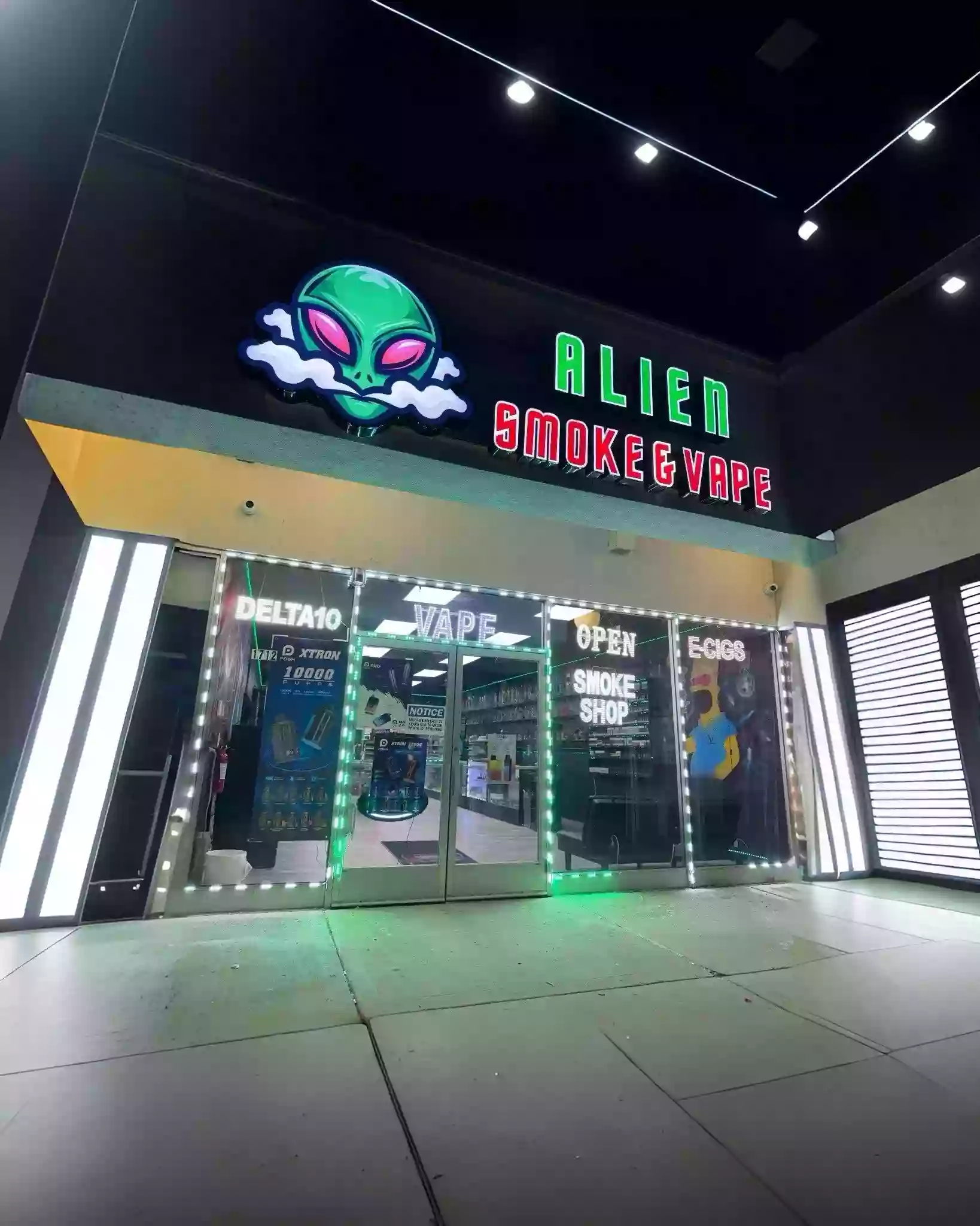 Alien Smoke & Vape