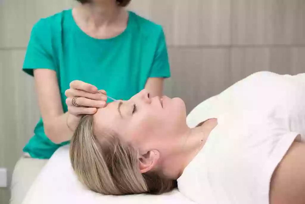 Needle & Glow - Cosmetic Acupuncture and Microneedling