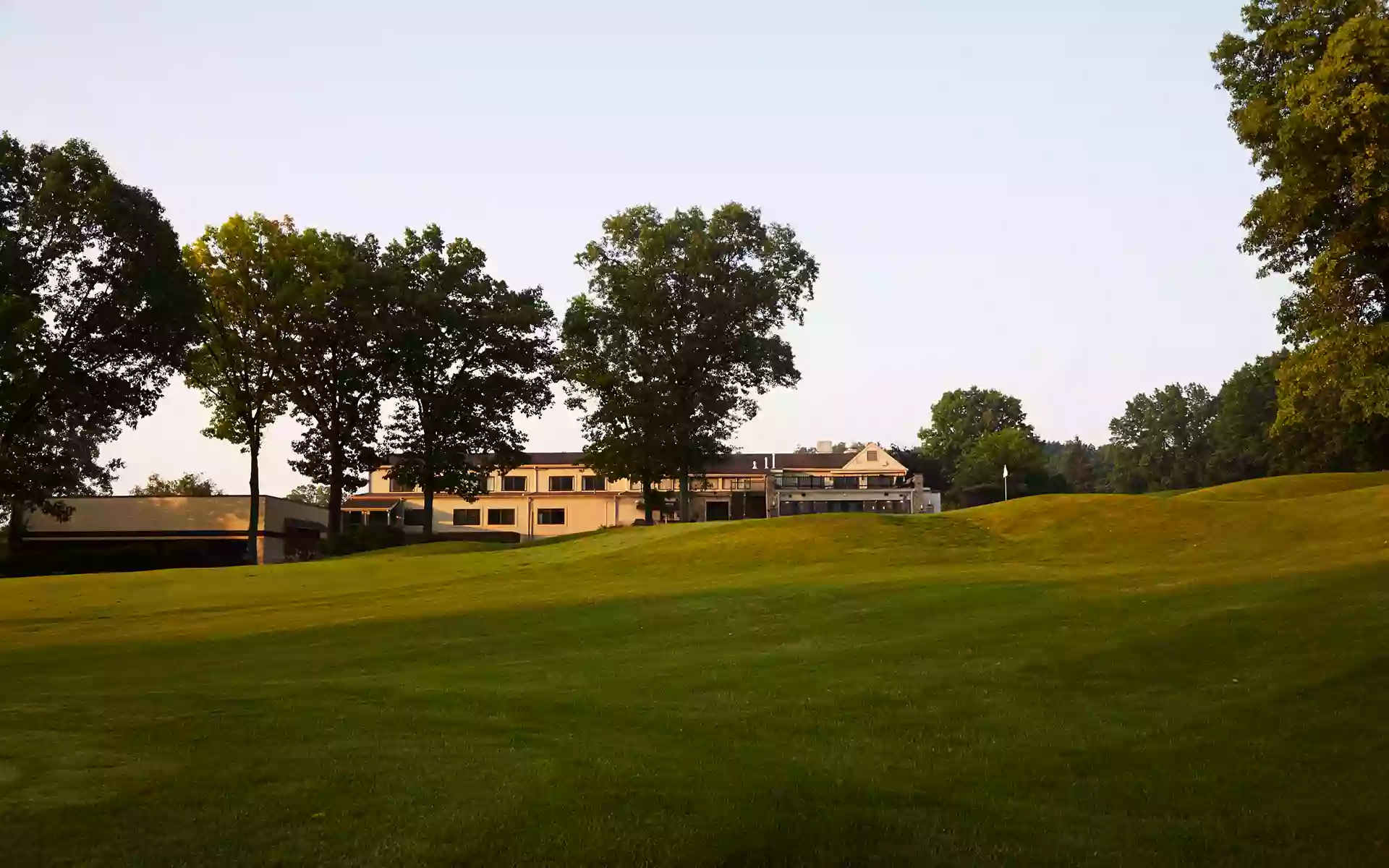 Knollwood Country Club