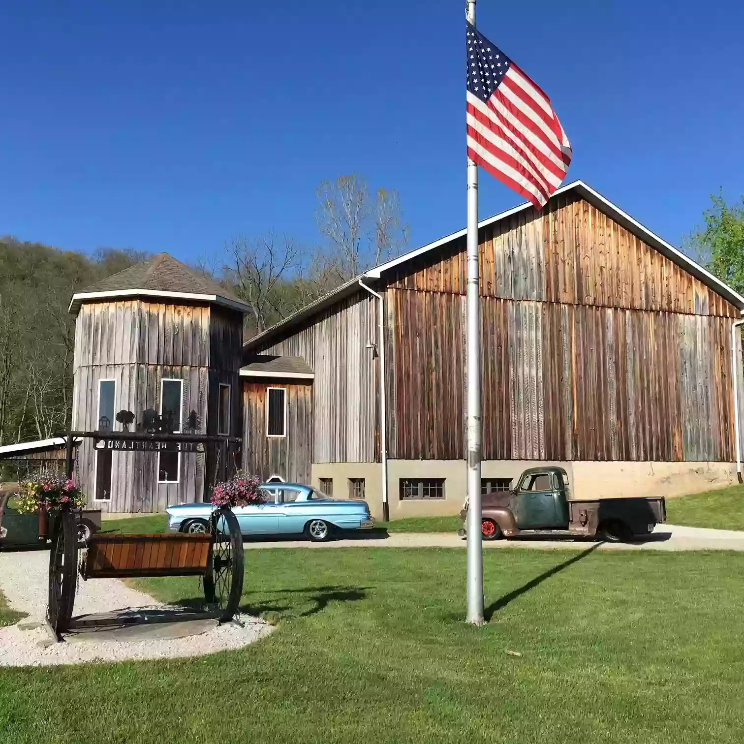 1913 the Heartland Barn