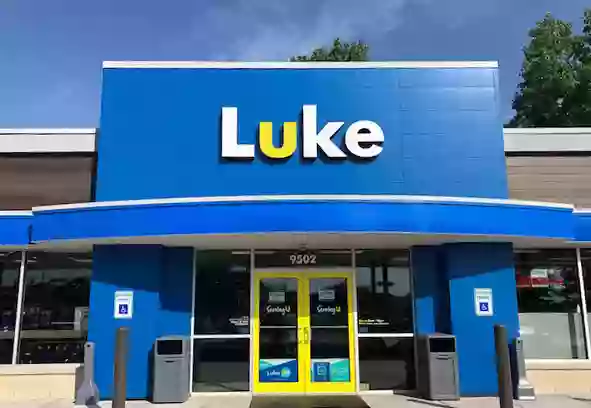 Luke's Gas Station