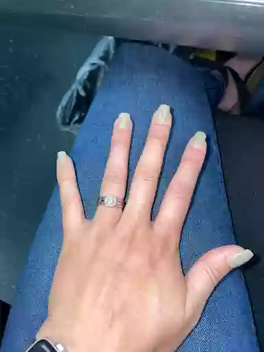 Thia's Nails