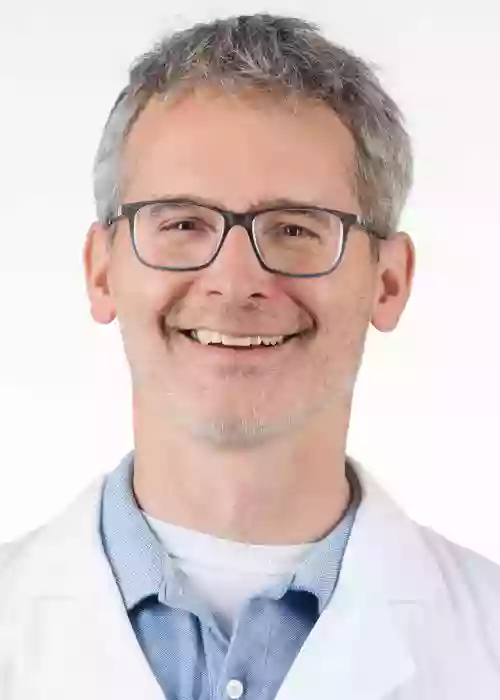 Andrew J Maxwell, MD