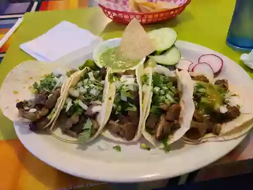 Tacos Y Más