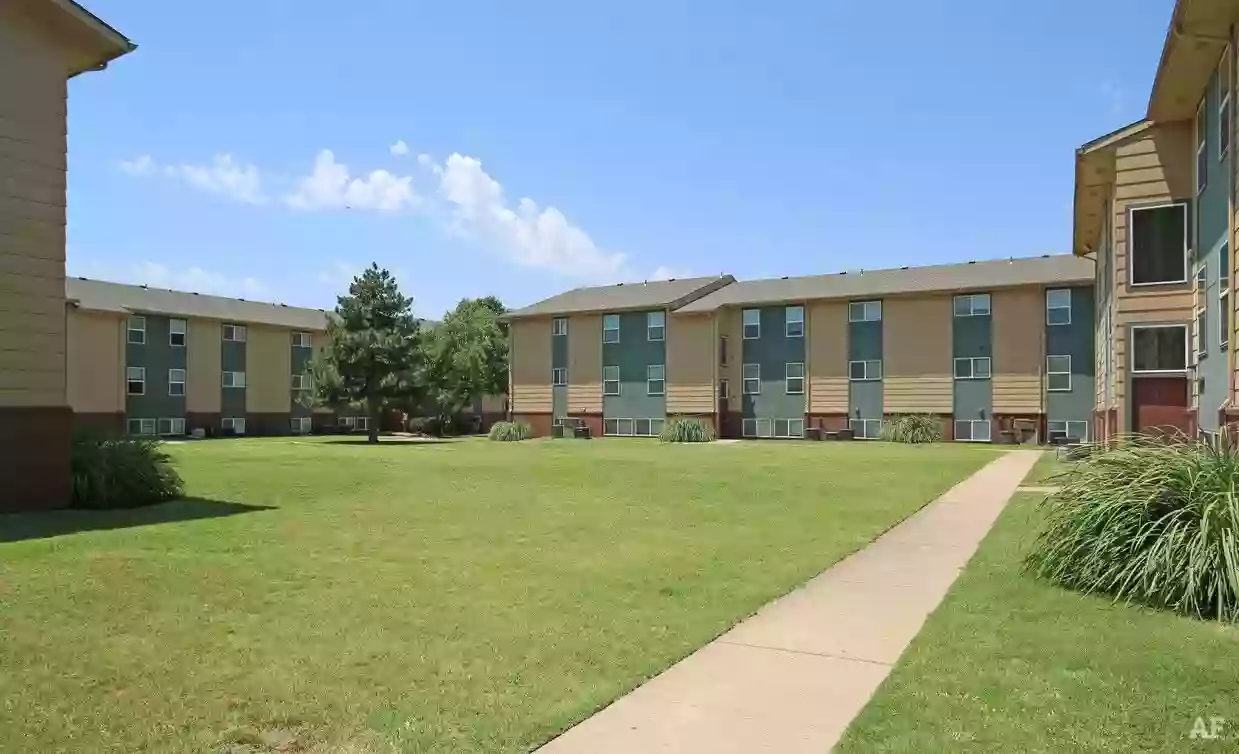 Eagle Trace Apartments