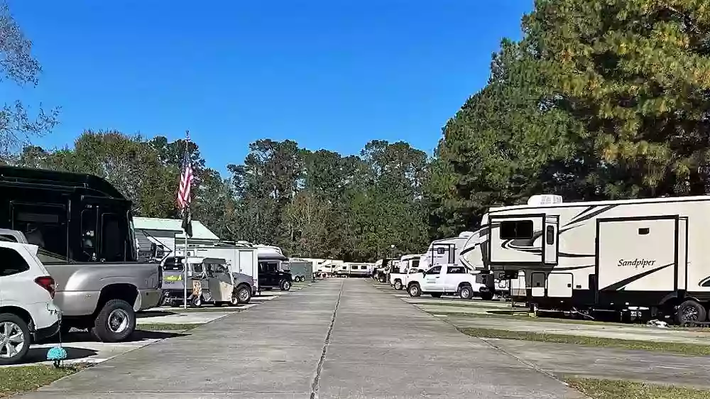 Lakeside RV Resort by Rjourney