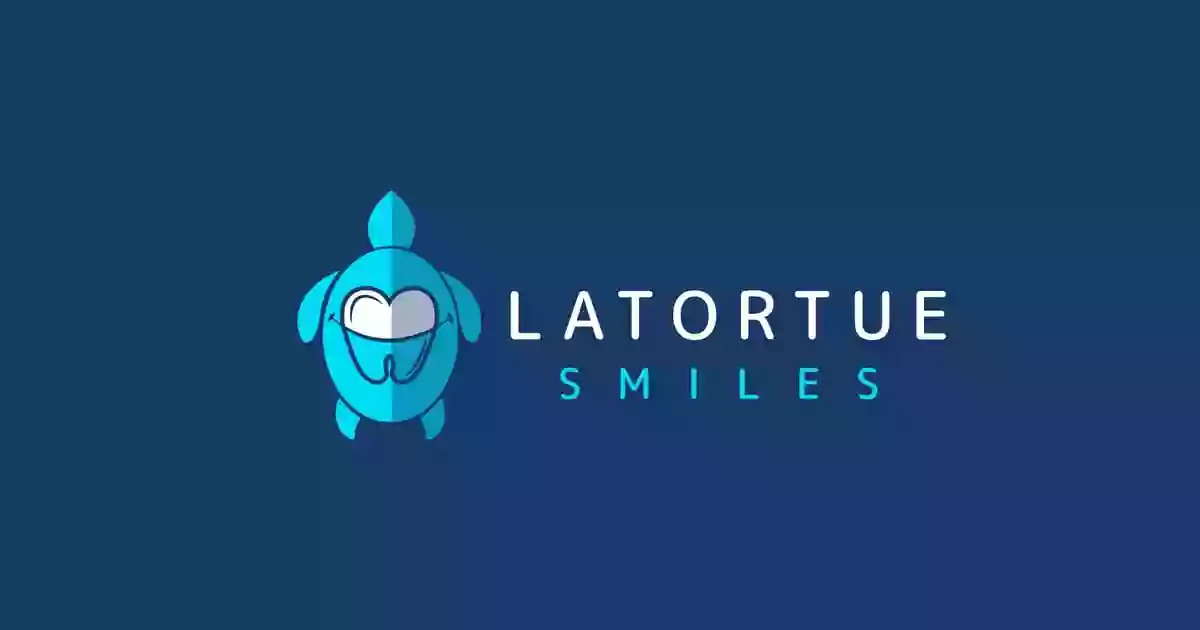 Latortue Smiles