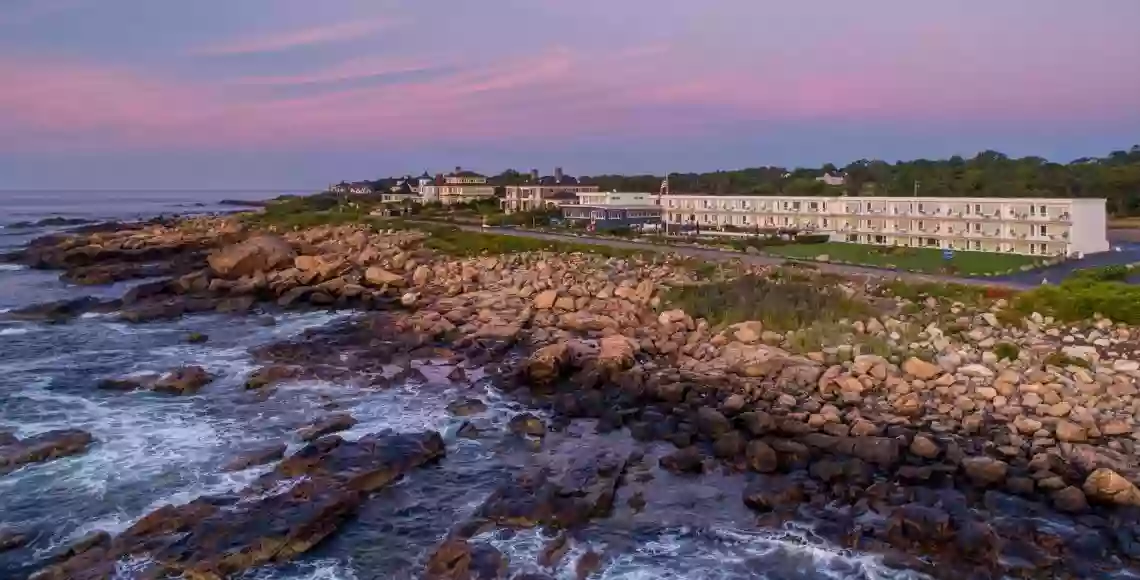 Atlantis Oceanfront Inn Hotel & Breakfast Café In Gloucester, MA