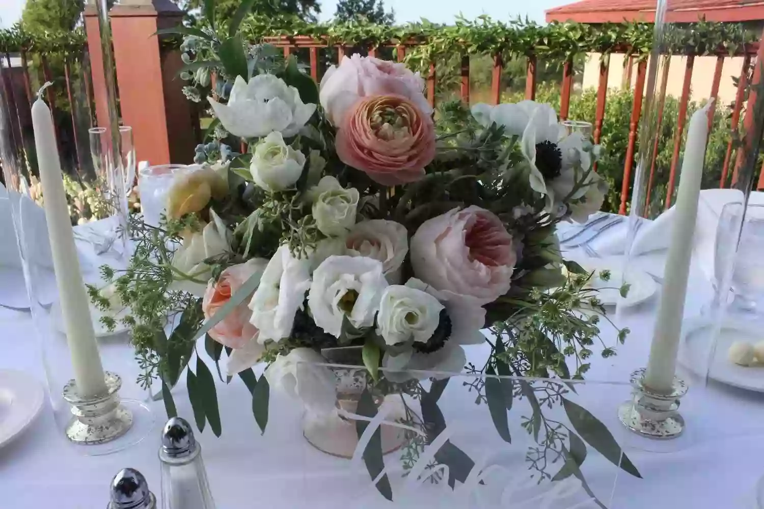 All About Flowers For Weddings