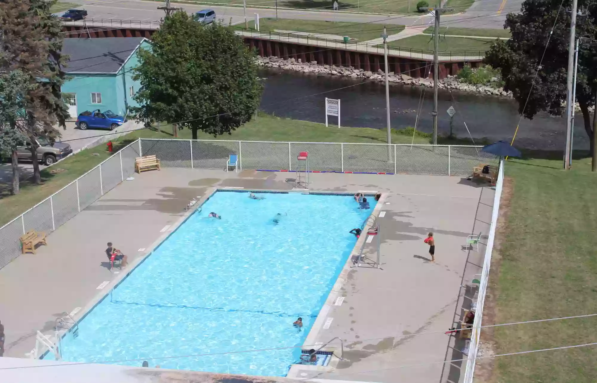 WT Morris Memorial Swimming Pool