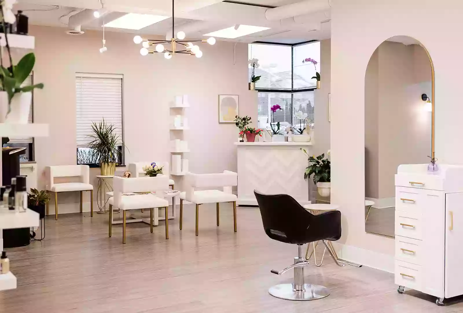 Bloom Beauty & Extension Co.