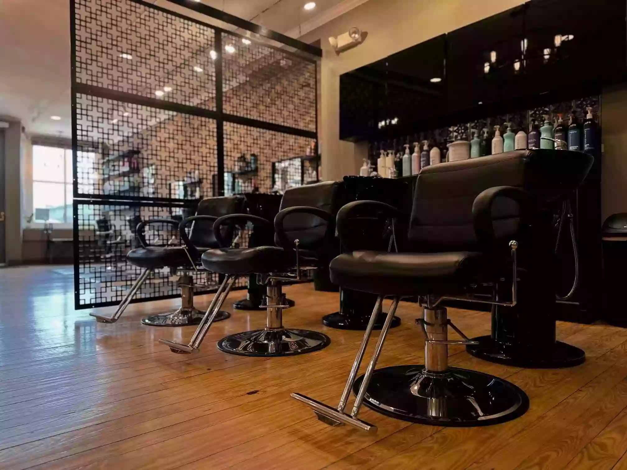 Arcadia Salon