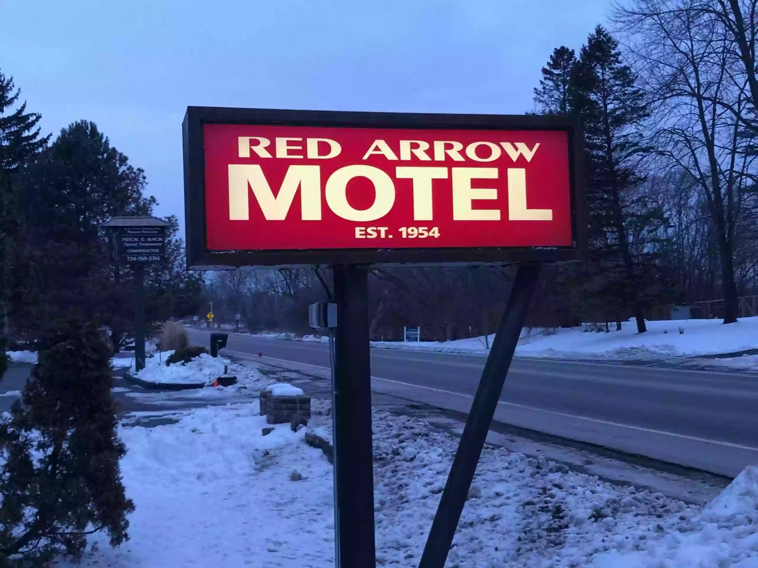 Red Arrow Motel