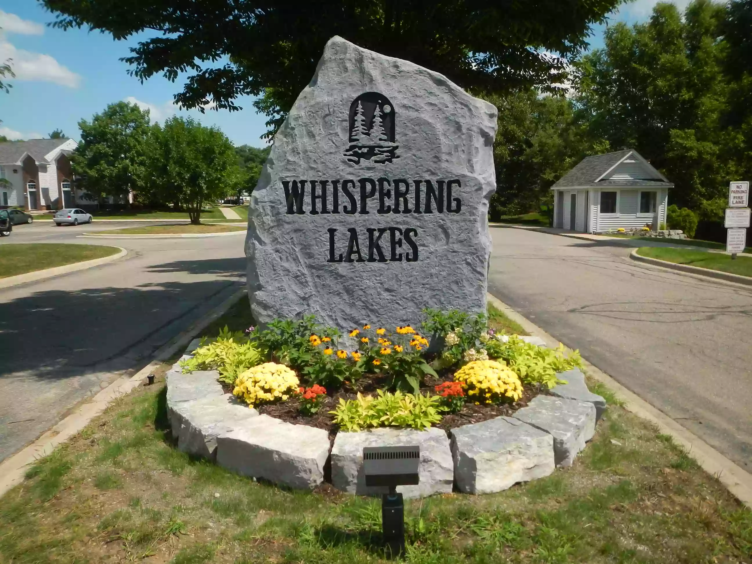 Whispering Lakes Apartments