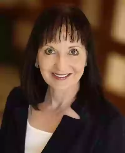 Kathy E. Schneider - Private Wealth Advisor, Ameriprise Financial Services, LLC