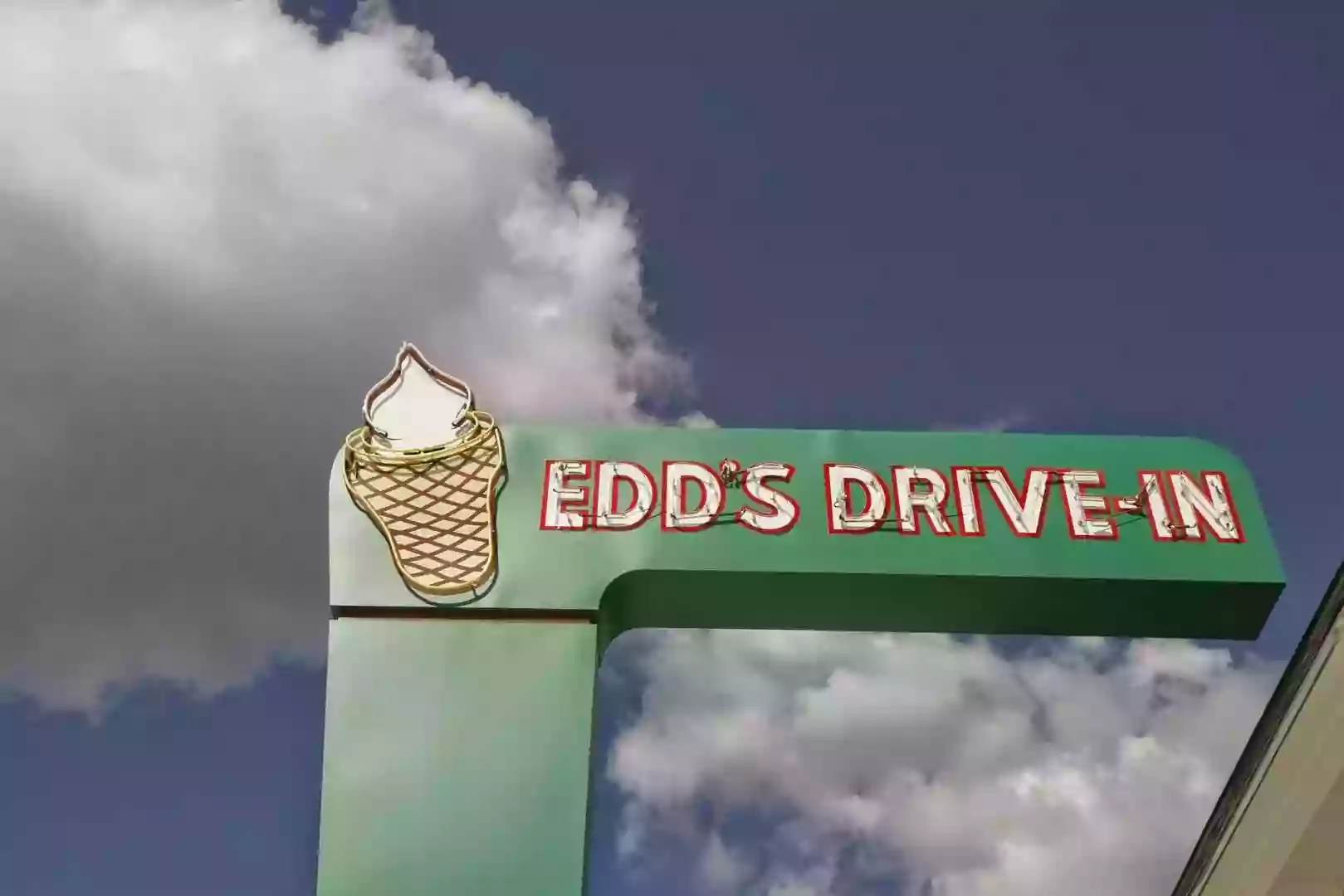 Edd's Drive-In