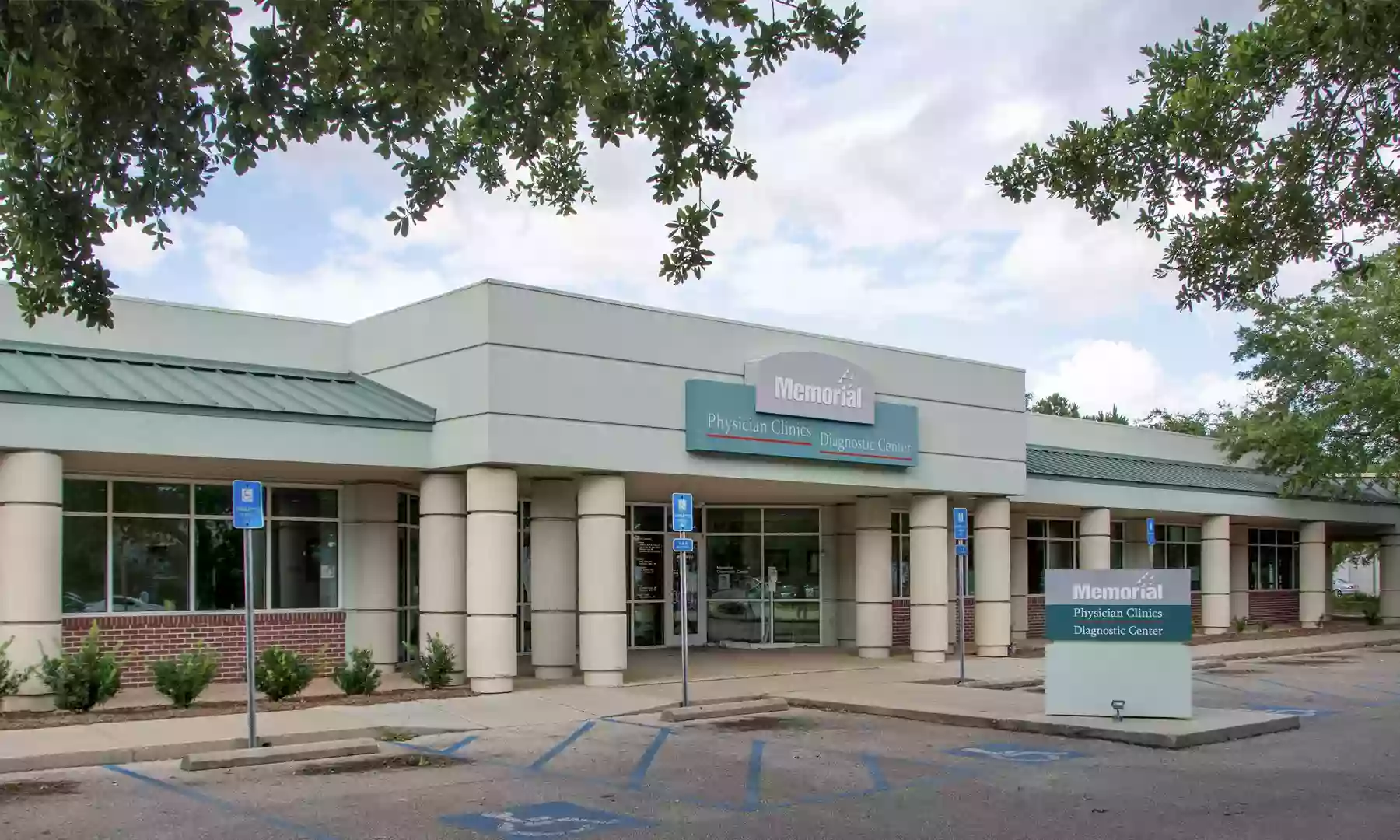 Memorial Physician Clinics Cedar Lake Family Practice and Walk-In