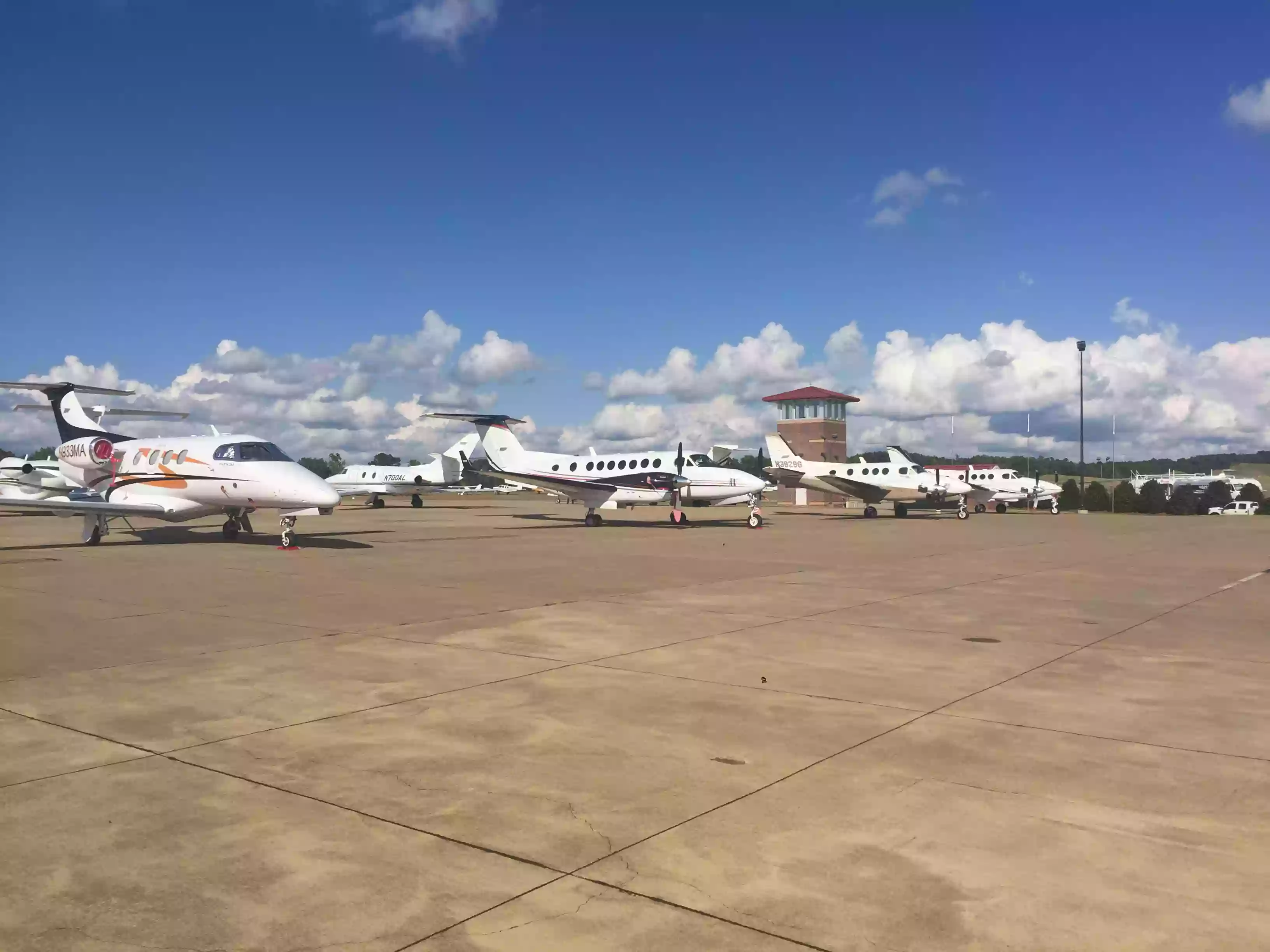 University-Oxford Airport