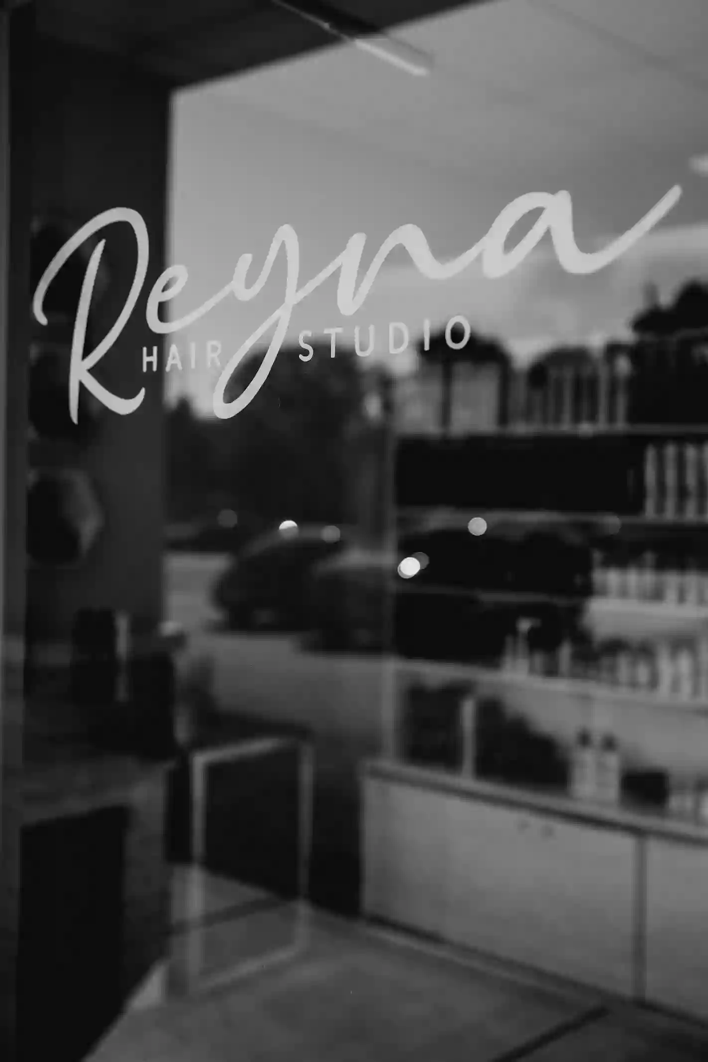 Reyna Hair & Nail Studio