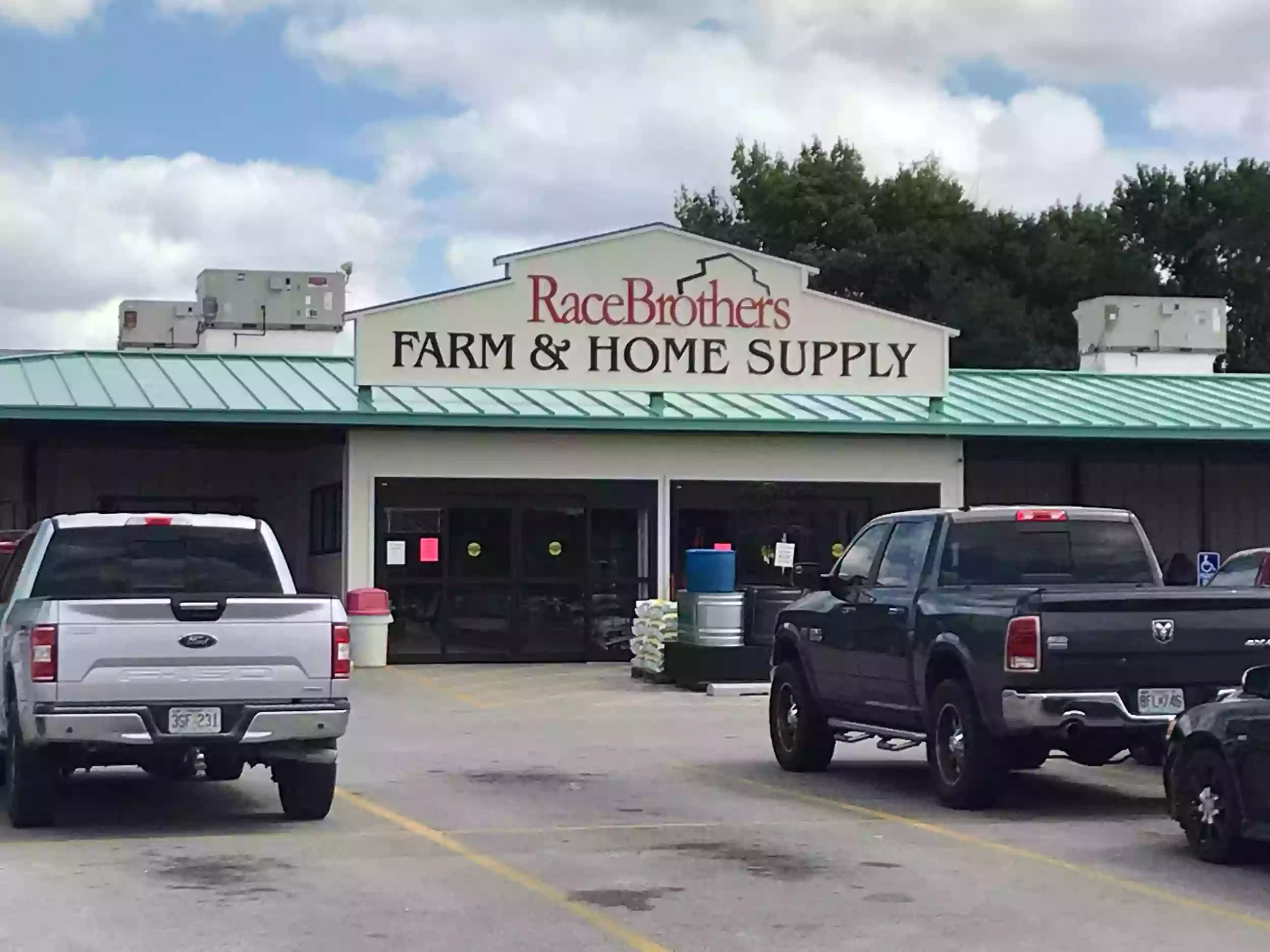 Race Brothers Farm Supply - Monett, MO